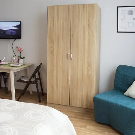 Apartment Krakovska 5 *