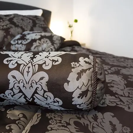 Krakovska 5 Apartment